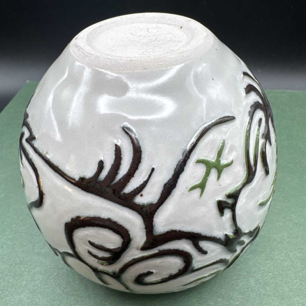 Studio Art Pottery Vase BF Gillen Incised Raised Black Green Abstract Design 5" - Picture 10 of 16